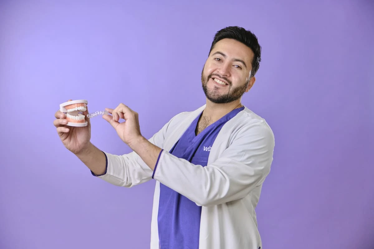 ¿Qué sucede si dejas de utilizar tus retenedores dentales?